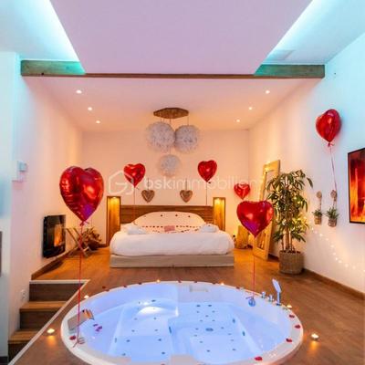 Loft - 70 m² - 2 pièces