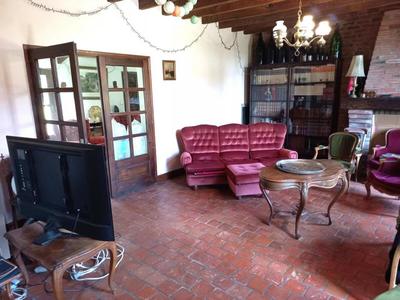 Maison - 232 m² - 6 pièces