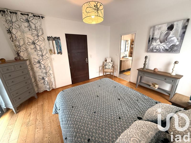 Maison - 355 m² - 10 pièces