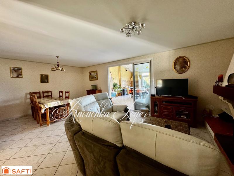 Maison - 292 m² - 9 pièces