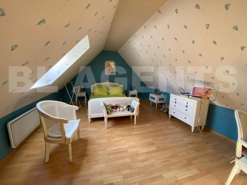 Maison traditionnelle - 154 m² - 6 pièces