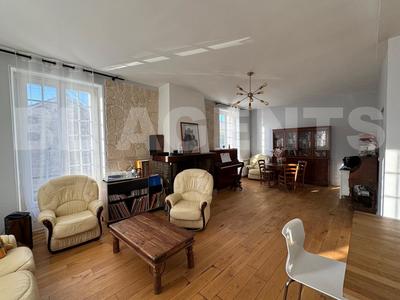 Maison bourgeoise - 152 m² - 7 pièces