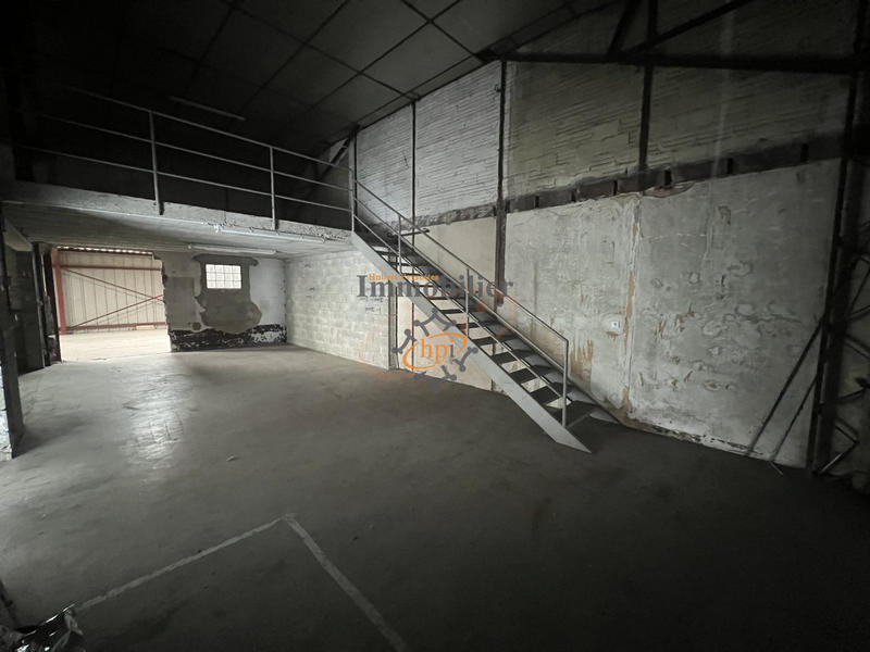 Local commercial - 355 m²