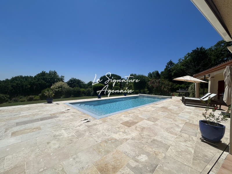 Maison - 220 m² - 7 pièces