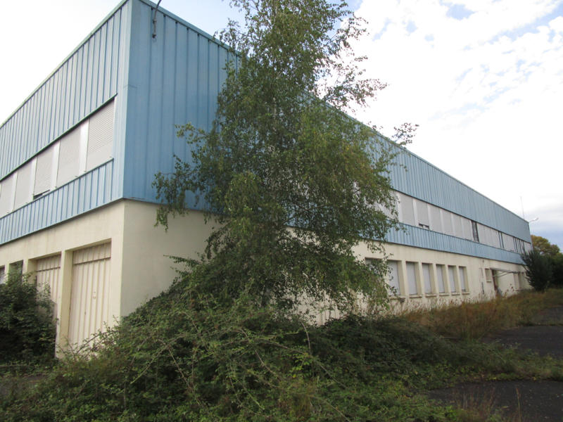 Local d'activité / Entrepôt - 1 200 m² - 2 pièces