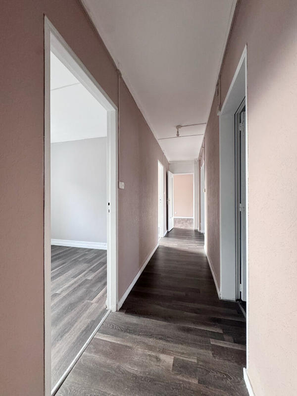 Appartement - 93 m² - 4 pièces