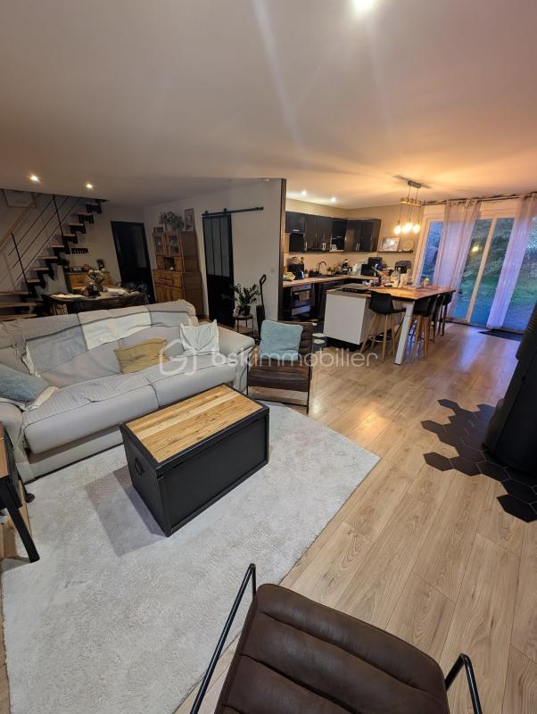 Pavillon - 168 m² - 7 pièces