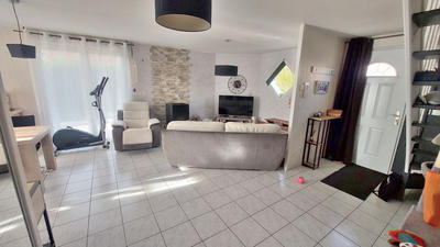 Maison - 121 m² - 11 pièces