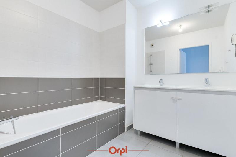 Penthouse - 83 m² - 4 pièces