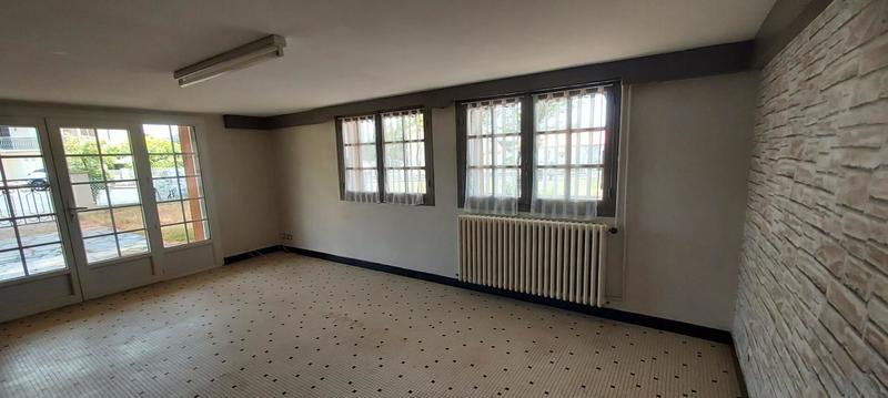 Maison - 200 m² - 8 pièces