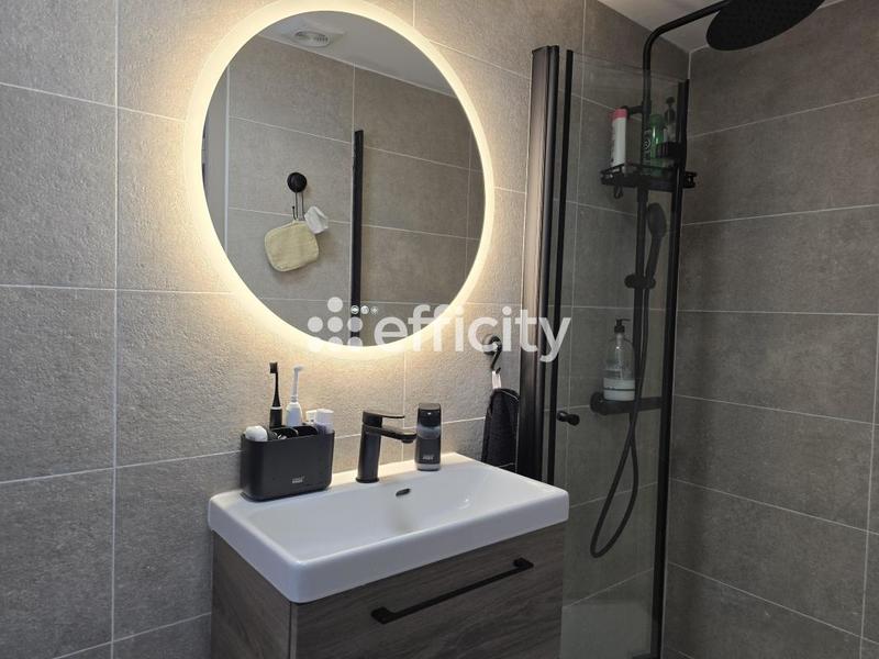 Maison - 99 m² - 4 pièces