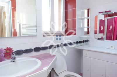 Maison - 94 m² - 4 pièces