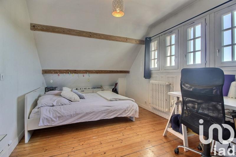 Maison - 200 m² - 7 pièces