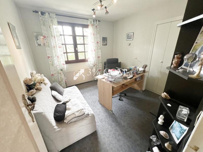 Maison - 100 m² - 6 pièces