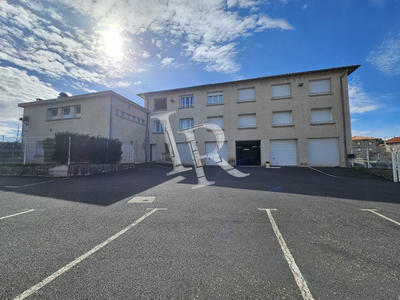 Fonds de commerce - 1 200 m²