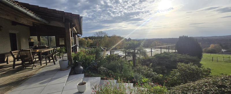 Maison - 136 m² - 6 pièces