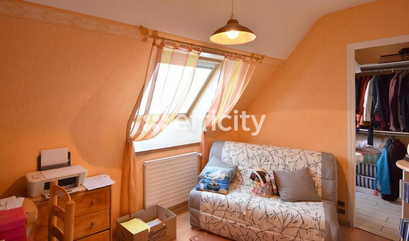 Maison - 108 m² - 7 pièces