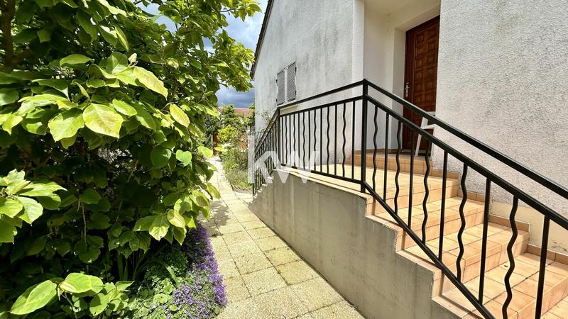 Maison - 86 m² - 4 pièces