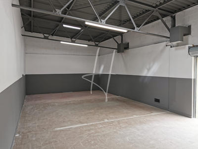 Entrepôt - 73 m²
