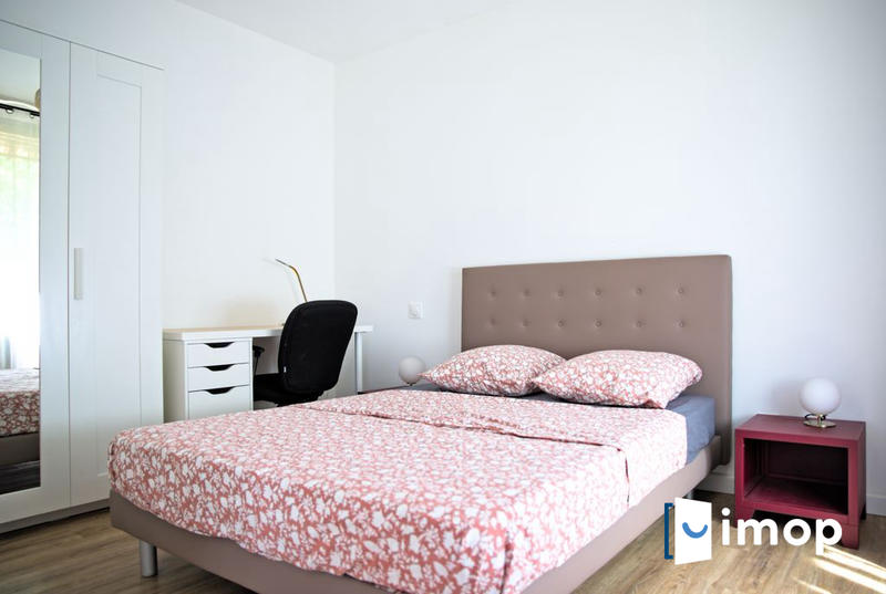 Maison - 247 m² - 10 pièces