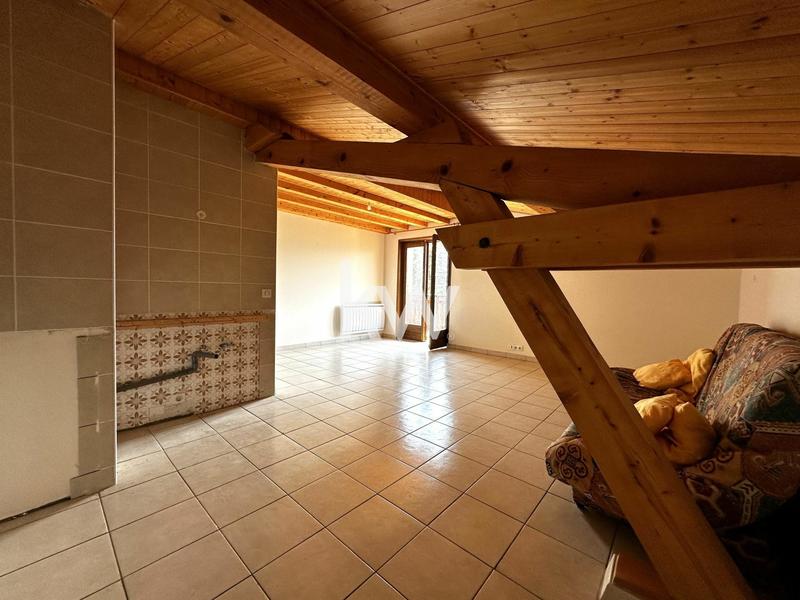 Maison - 365 m² - 17 pièces