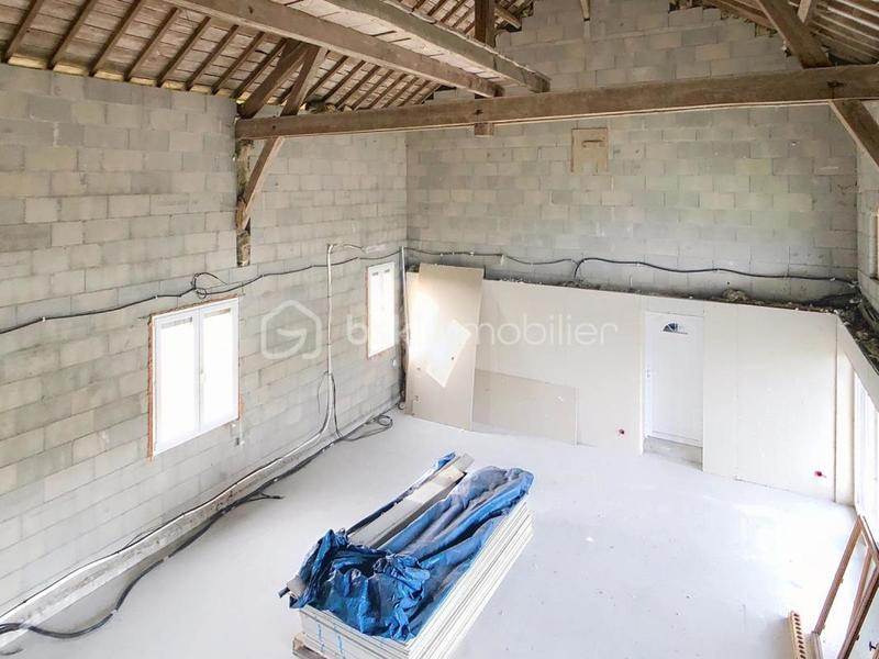 Maison - 215 m² - 5 pièces