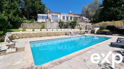 Villa - 378 m² - 11 pièces