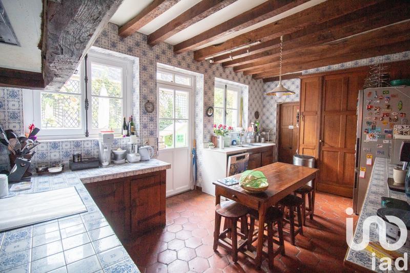 Maison - 285 m² - 9 pièces