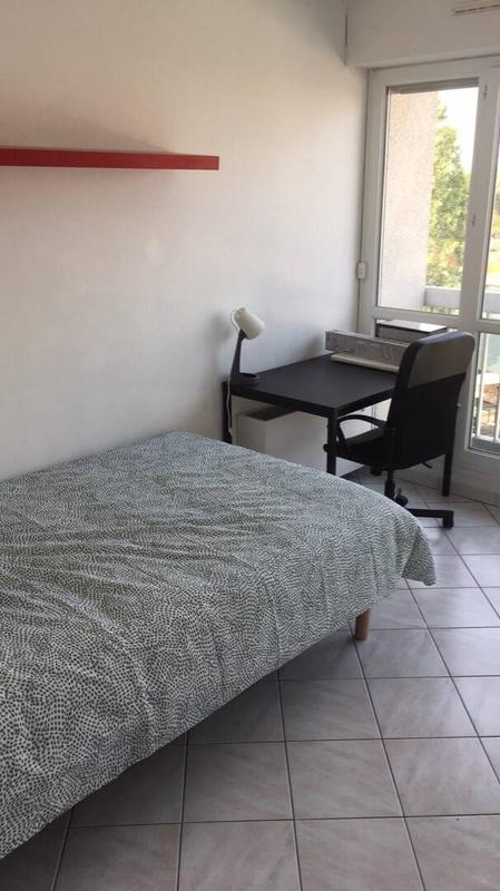 Appartement - 100 m² - 6 pièces