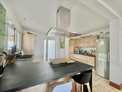 Maison - 170 m² - 5 pièces