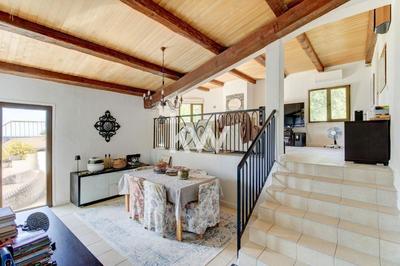 Villa - 206 m² - 6 pièces