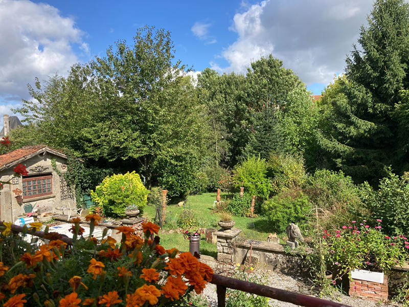 Maison - 270 m² - 11 pièces