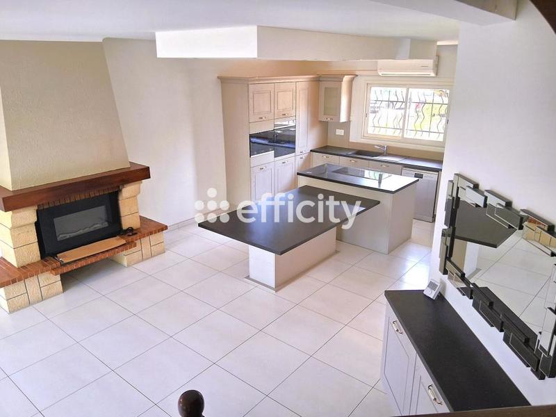 Maison - 170 m² - 6 pièces