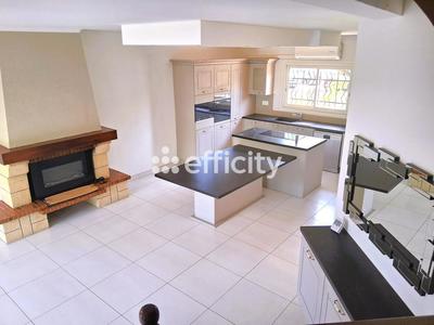 Maison - 170 m² - 6 pièces