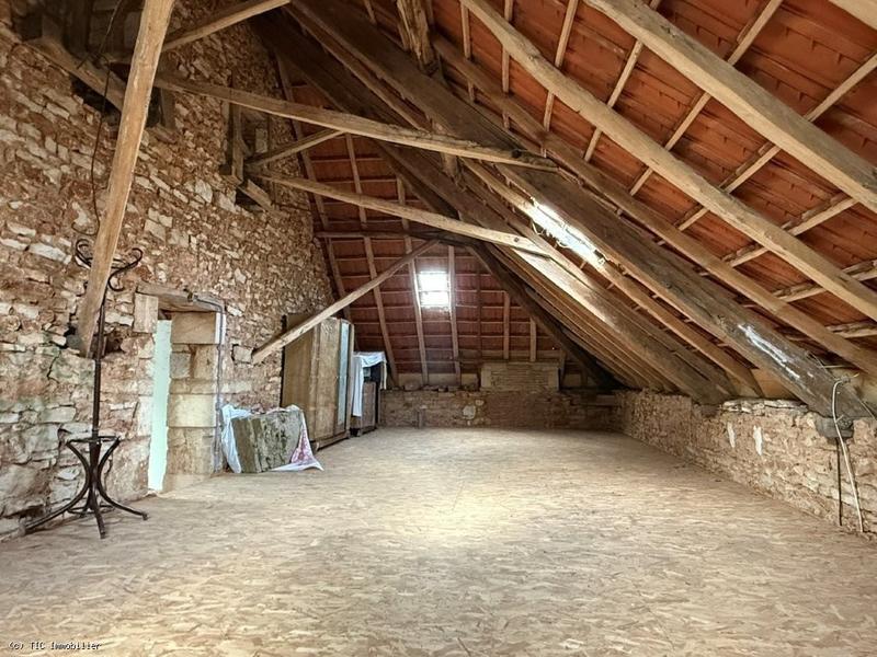 Maison - 230 m² - 8 pièces