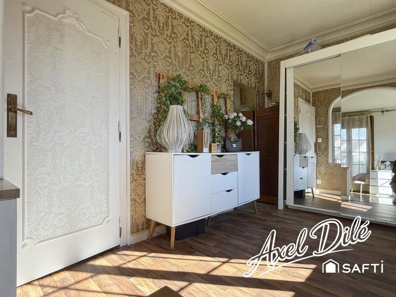 Maison - 90 m² - 5 pièces