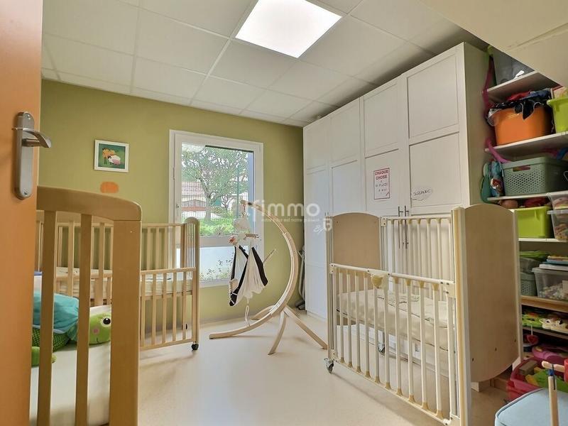 Local d'activité / Entrepôt - 190 m² - 8 pièces