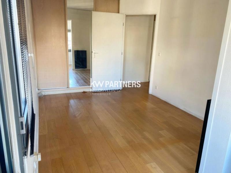 Appartement - 99 m² - 4 pièces