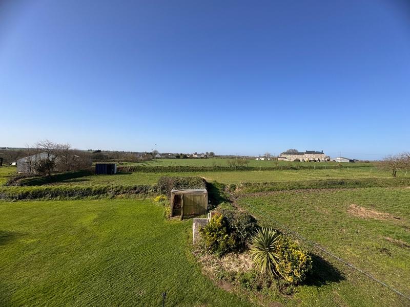 Maison - 96 m² - 5 pièces