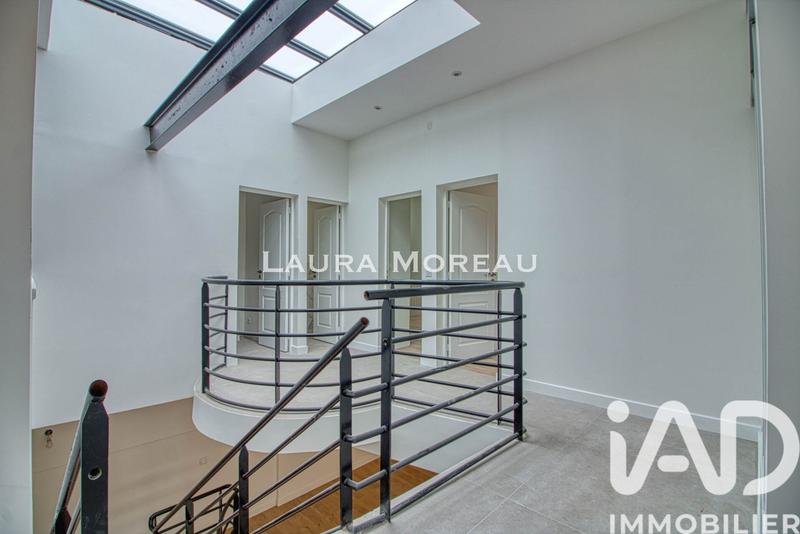 Loft - 171 m² - 5 pièces