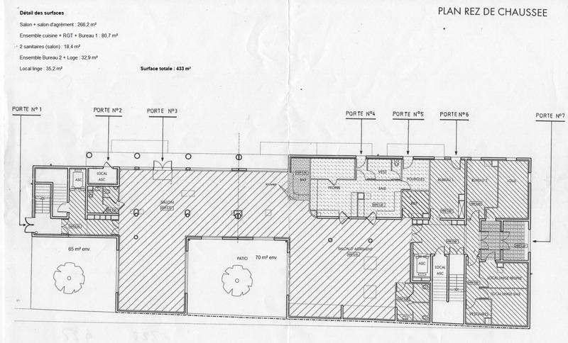 Local d'activité / Entrepôt - 434 m² - 10 pièces