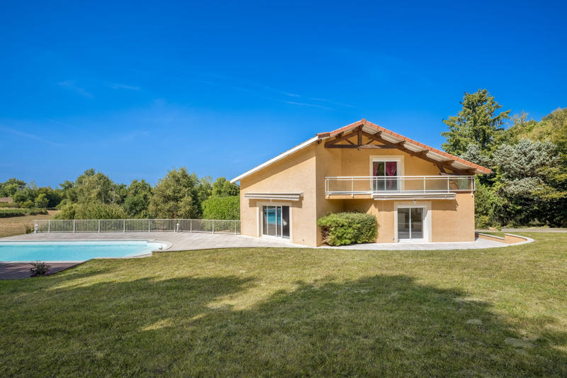 Villa - 237 m² - 7 pièces