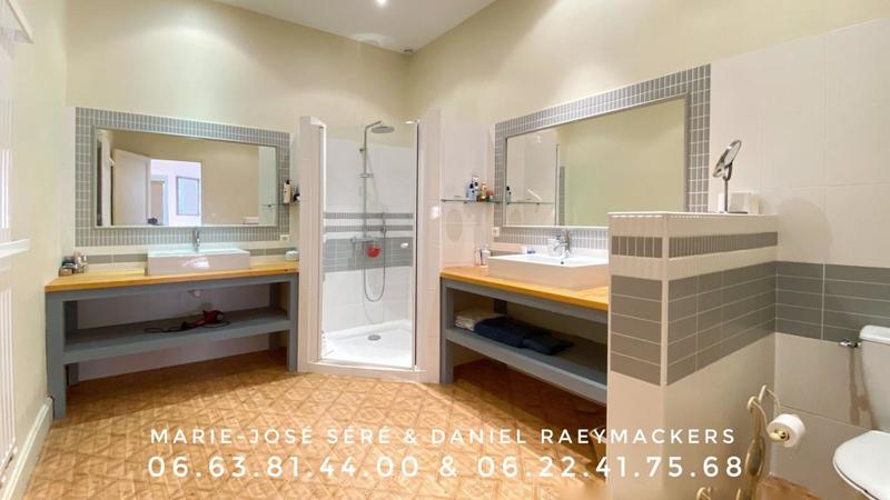 Demeure - 560 m² - 17 pièces