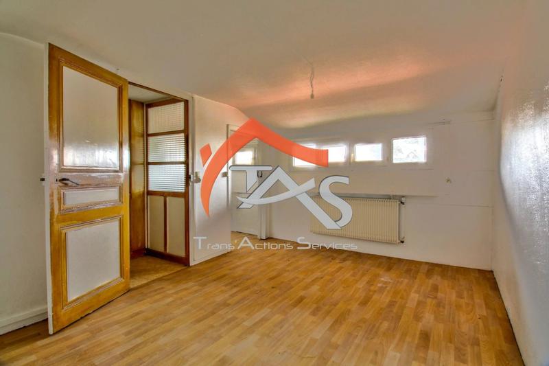 Maison - 121 m² - 5 pièces