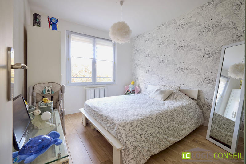 Maison - 152 m² - 8 pièces