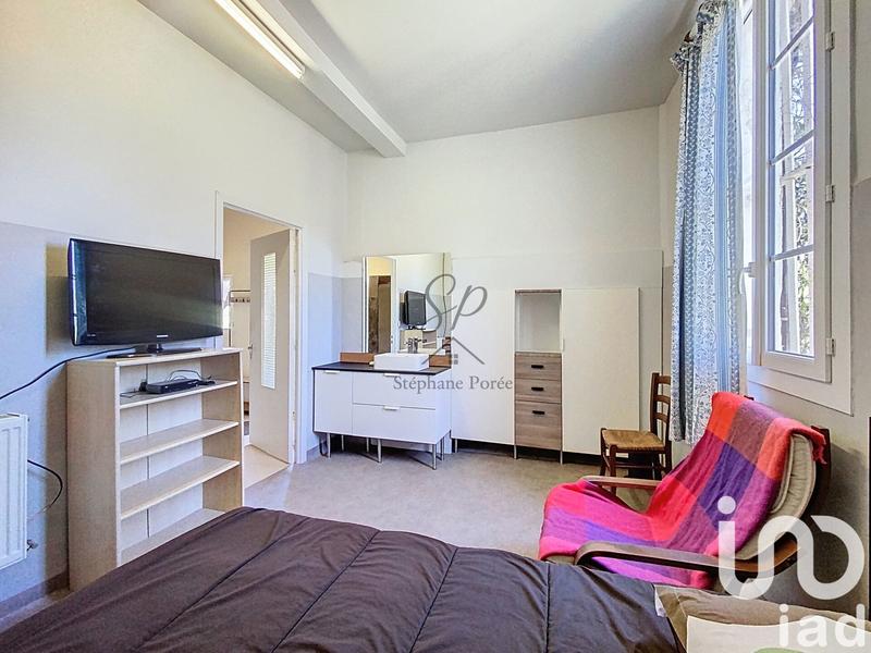 Maison - 415 m² - 15 pièces