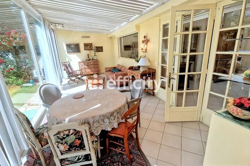 Maison - 167 m² - 5 pièces
