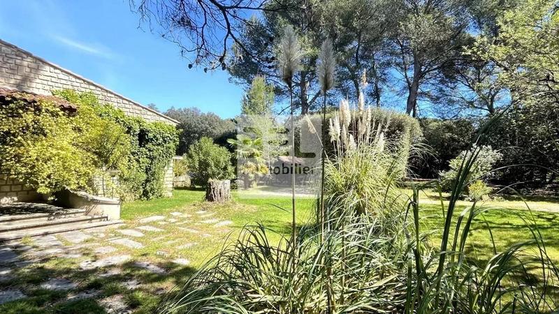 Propriété - 193 m² - 5 pièces