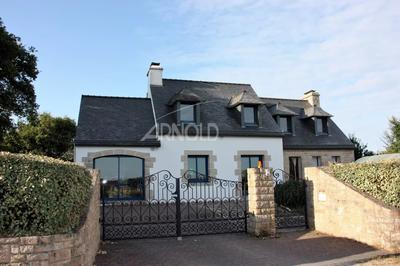 Maison - 158 m² - 10 pièces