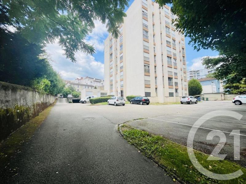 Studio - 27 m² - 1 pièce